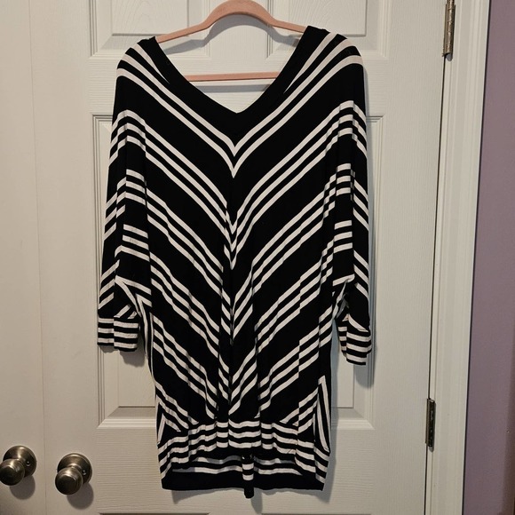 Lane Bryant Embellished collar black/white chevron stripe 22/24 - Picture 4 of 4